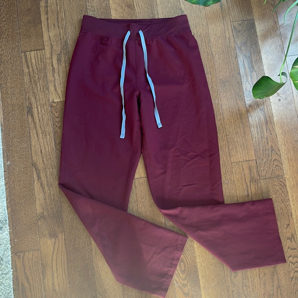 Scrub pants